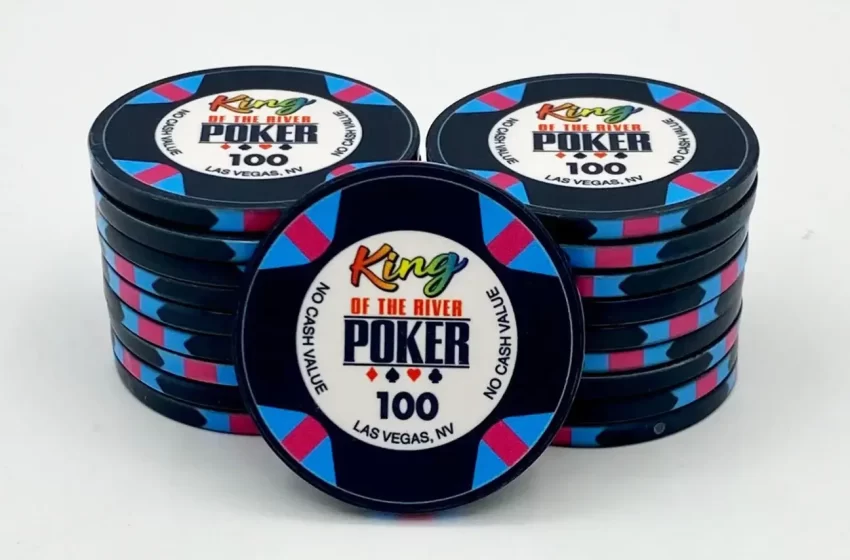 poker chips নির্বাচন এবং স্ট্যাকিং এর শিল্প অন্বেষণ করা